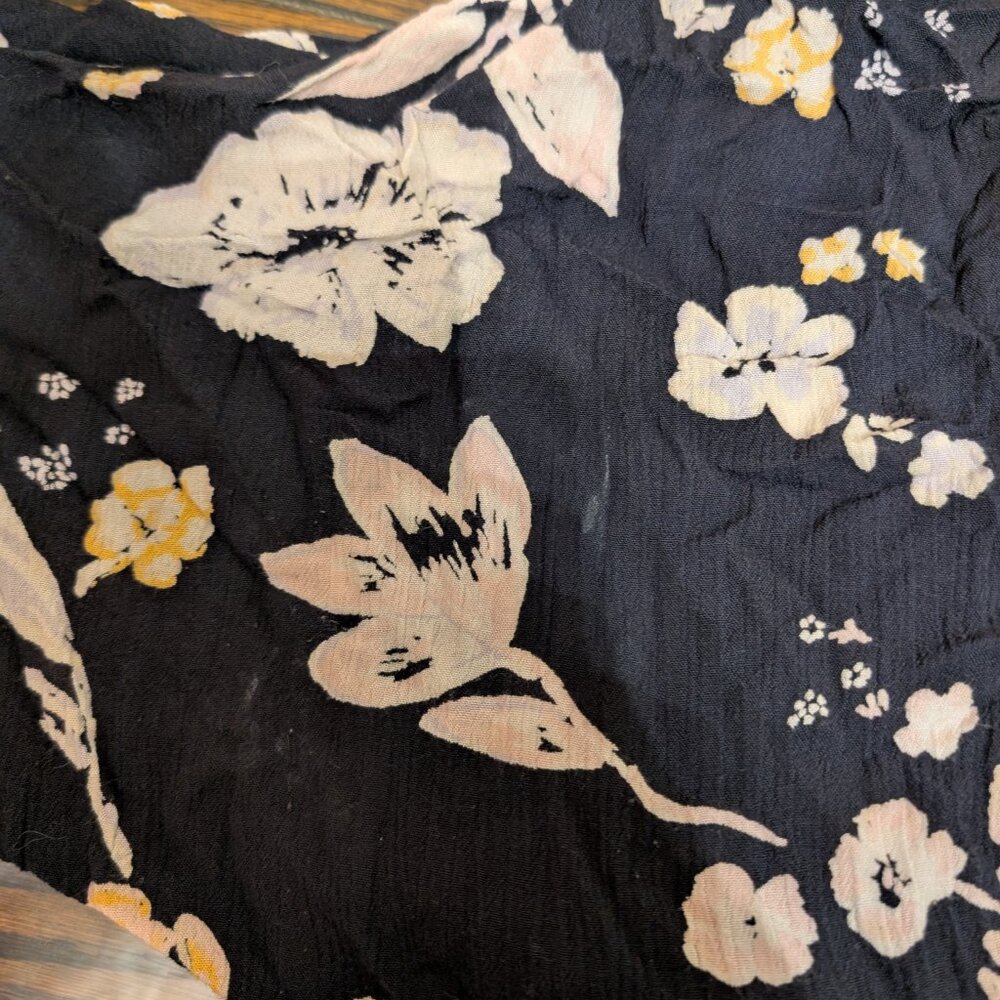 🧨🧨Billabong Tunic Floral Blue White Blouse Size Medium - Picture 9 of 10